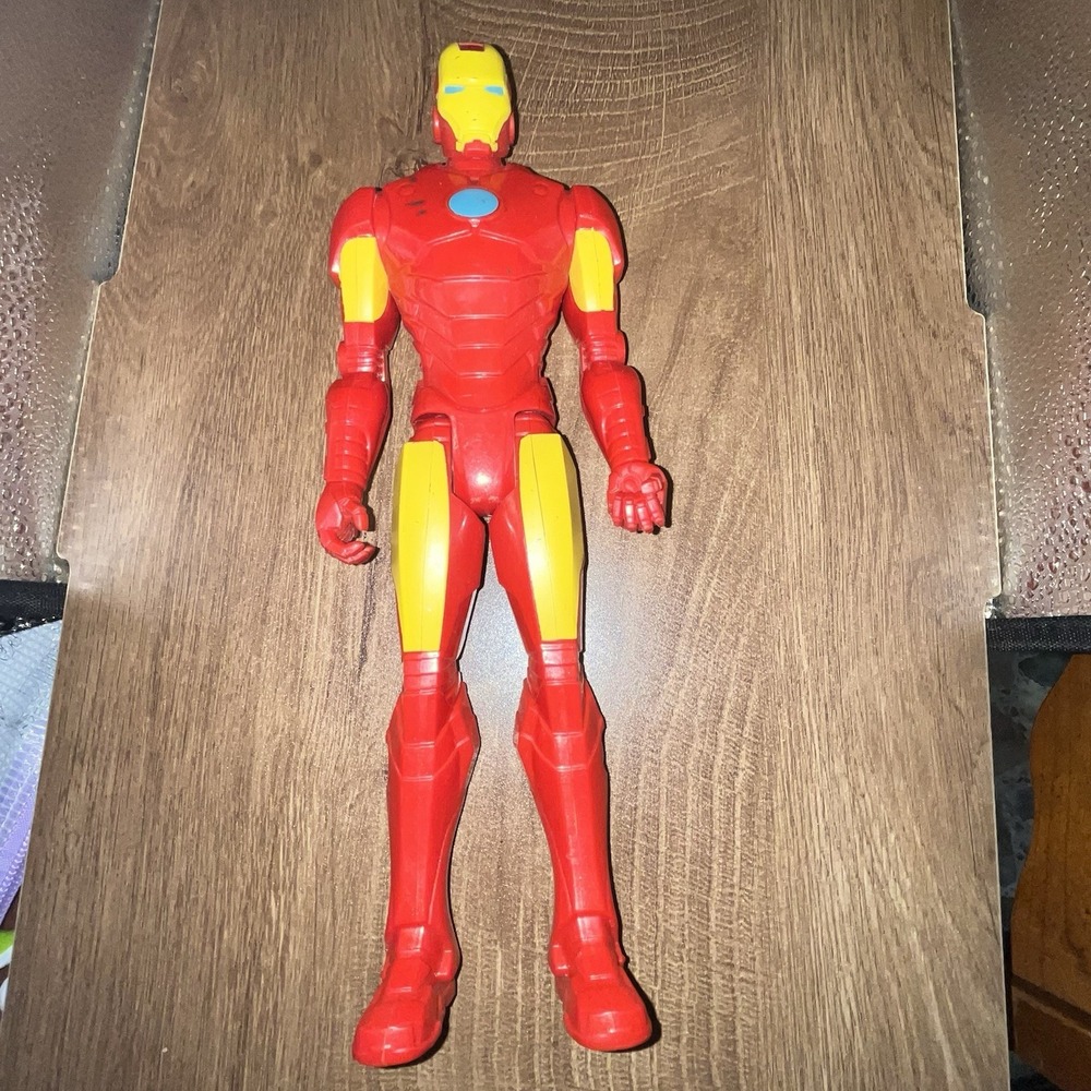 HASBRO Marvel 11.5" Iron Man Action Figure Titan Hero 2014